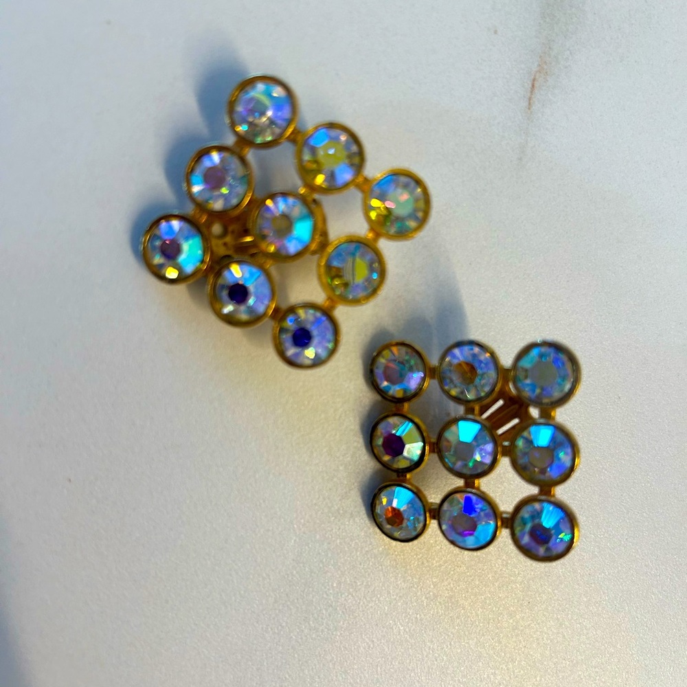 Vintage Square Aurora Borealis
Earrings Gold Tone Clip On Glam
Bling Sparkle